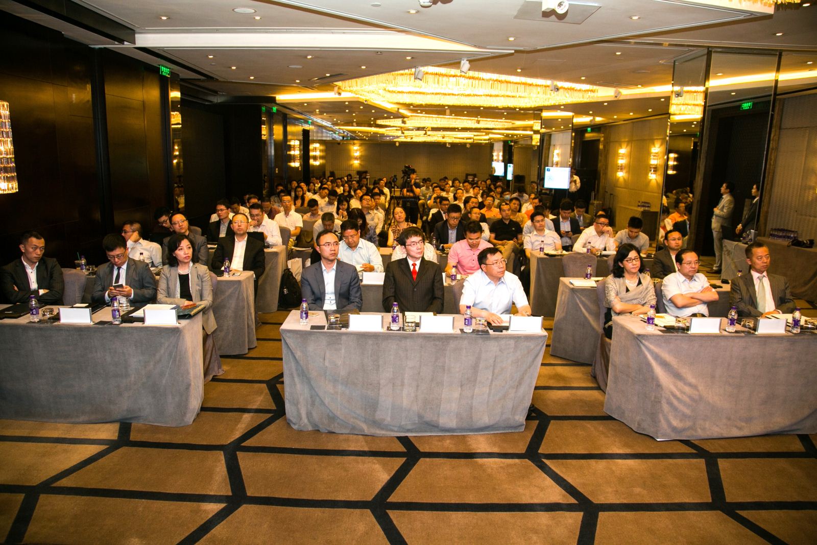 泽生科技举办2017投资者交流会暨新三板挂牌庆祝酒会.jpg